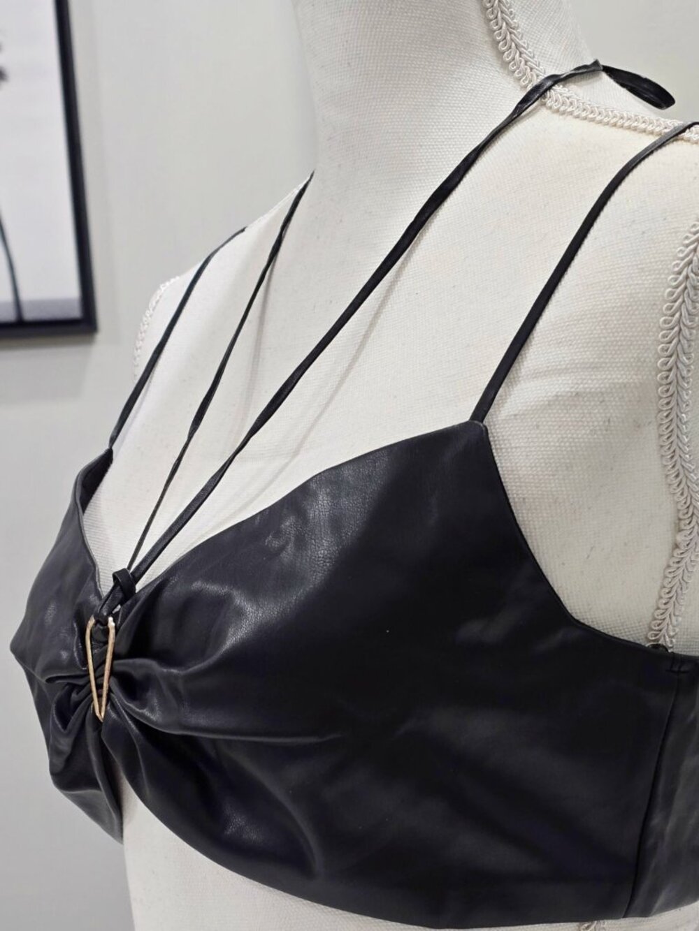 Dion Lee ✦ Leather Single Link Bra ✦ Black Sculpted Cutout Celebrity‑Featured L - Picture 4 of 10